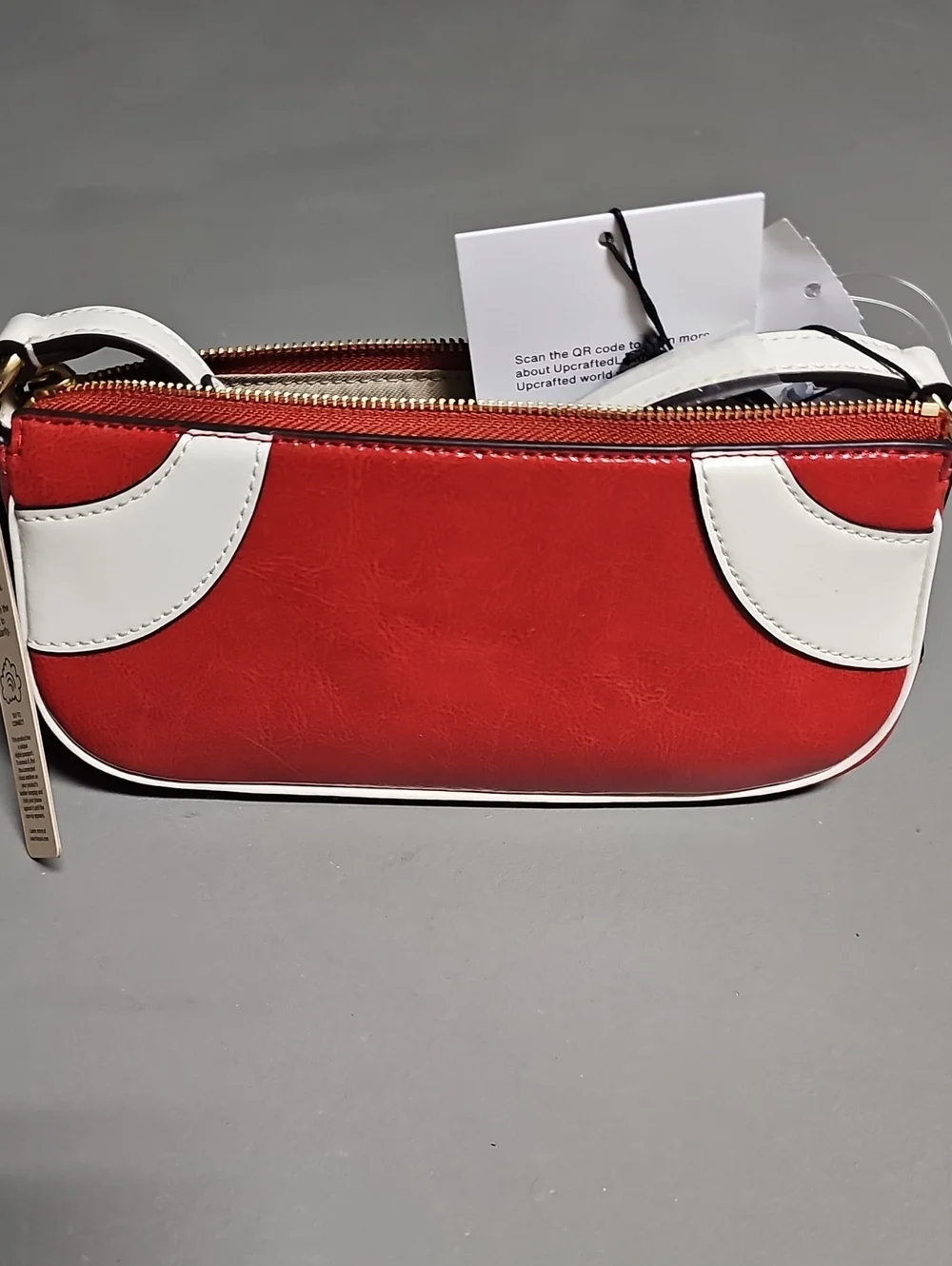 Coach CFB01 Coachtopia Bowling Small Shoulder Bag Red White Stripe Leather
